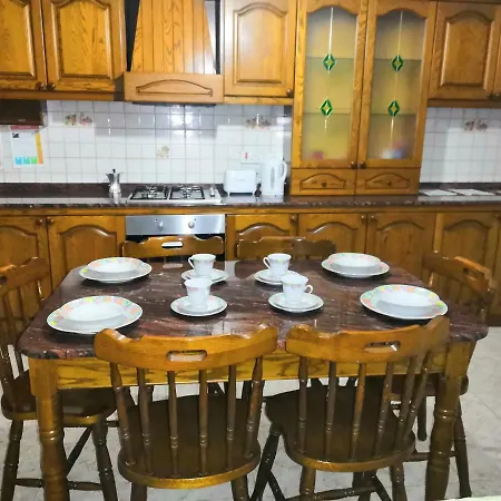 Semesterbostad 10 Mins Close To Airport - Max 10 Guests Tarxien