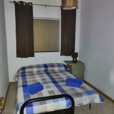 10 Mins Close To Airport - Max 10 Guests Semesterbostad *