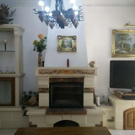 10 Mins Close To Airport - Max 10 Guests * Tarxien